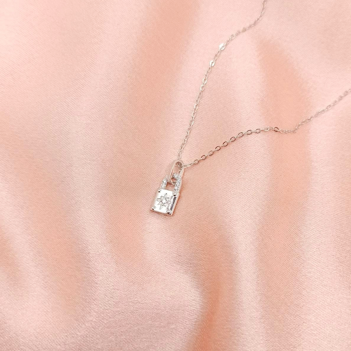 Lock Pendent